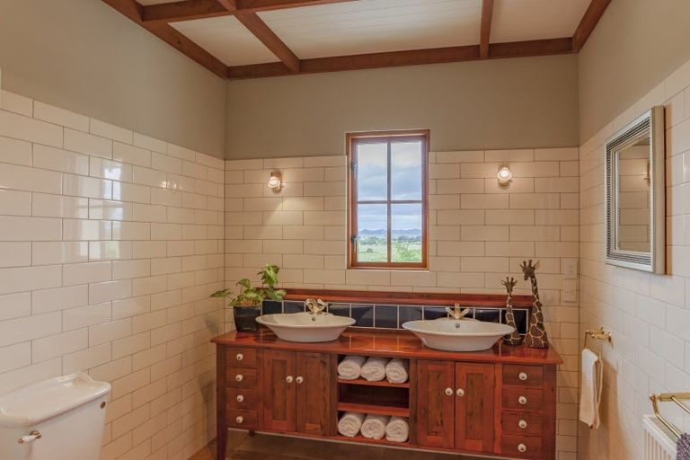 Photo of property in 295 Porangahau Road, Waipukurau, 4282