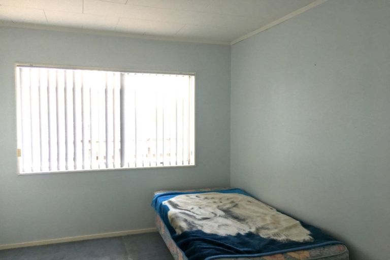 Photo of property in 5 Simpson Road, Ranui, Auckland, 0612