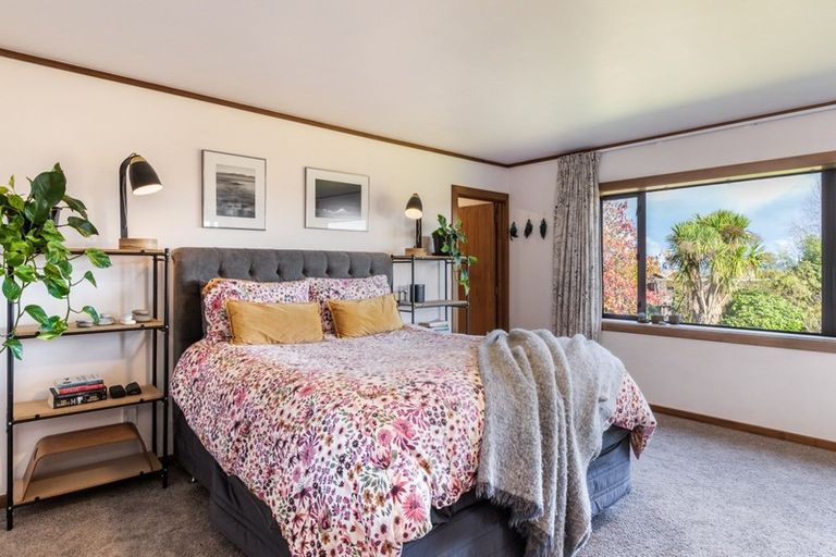 Photo of property in 50 Chesham Avenue, Waipahihi, Taupo, 3330