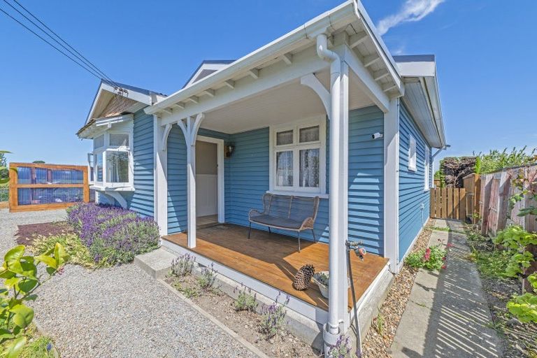 Photo of property in 2 Flannery Street, Leeston, 7632