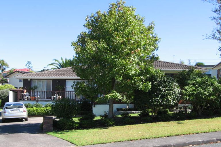 Photo of property in 13 Nui Mana Place, Te Atatu South, Auckland, 0610