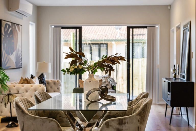 Photo of property in 24b Poinsettia Place, Henderson, Auckland, 0610