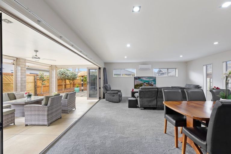Photo of property in 6 Excelsa Place, Papamoa Beach, Papamoa, 3118