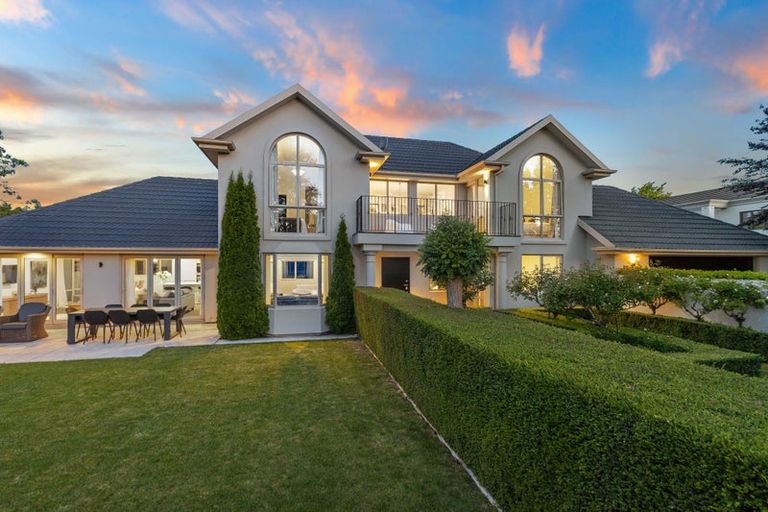 Photo of property in 1 Springvale Gardens, Harewood, Christchurch, 8051