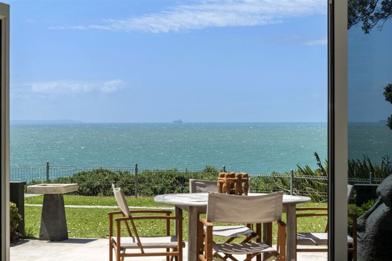 Photo of property in 1/21 Clifton Road, Hauraki, Auckland, 0622