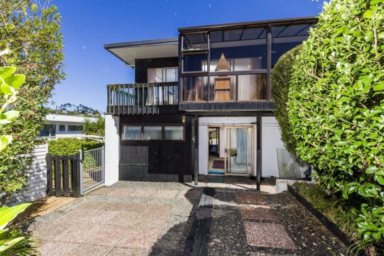 Photo of property in 2/31 Amante Crescent, Mairangi Bay, Auckland, 0630