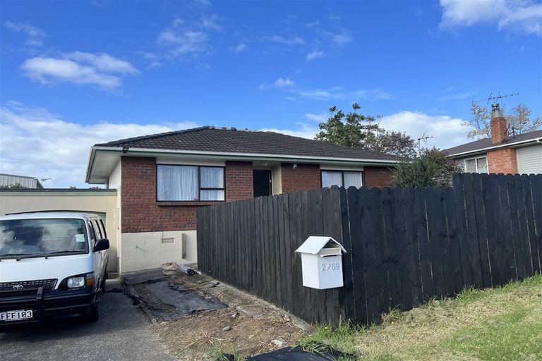 Photo of property in 2/69 Orams Road, Hillpark, Auckland, 2102