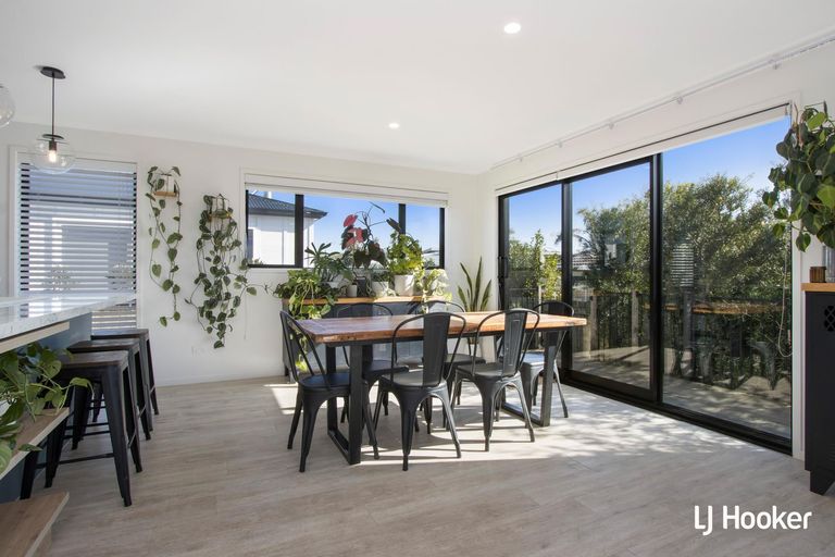 Photo of property in 16 Moet Crescent, Waihi Beach, 3611