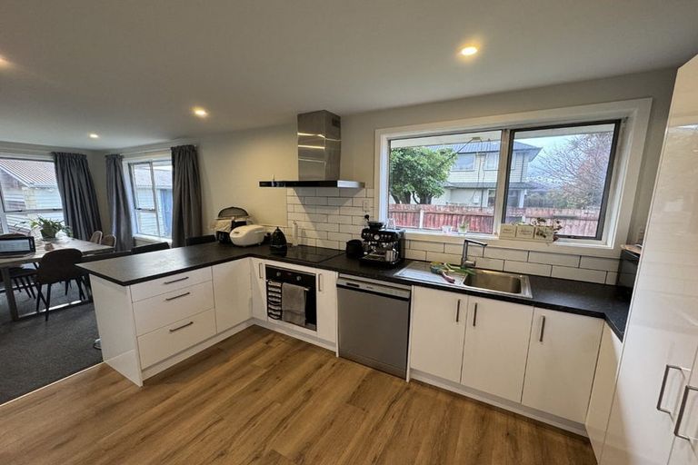 Photo of property in 38 Fenhall Street, Russley, Christchurch, 8042