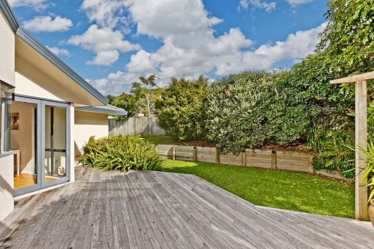 Photo of property in 54 Bushlands Park Drive, Albany, Auckland, 0632