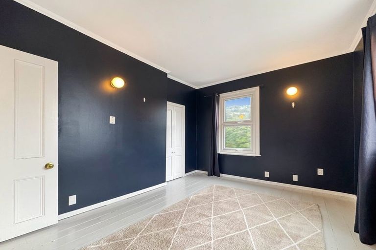 Photo of property in 24 Mount Pleasant Road, Aro Valley, Wellington, 6012