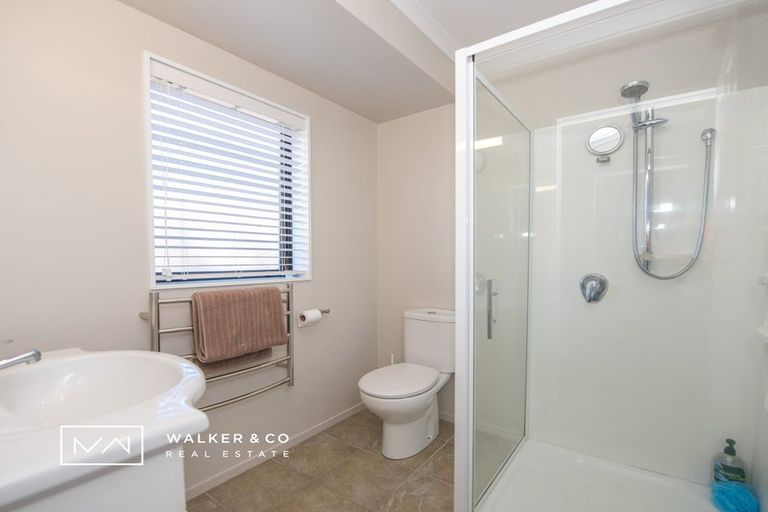 Photo of property in 48 Percy Kinsman Crescent, Riverstone Terraces, Upper Hutt, 5018
