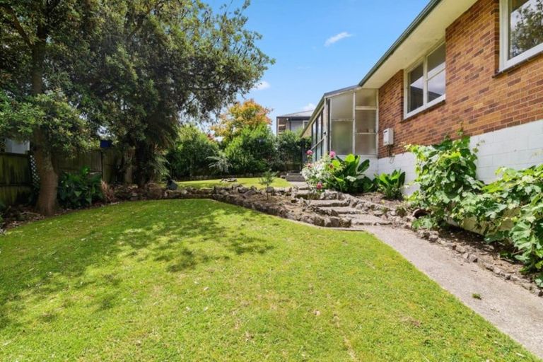 Photo of property in 16 Lynmore Avenue, Lynmore, Rotorua, 3010