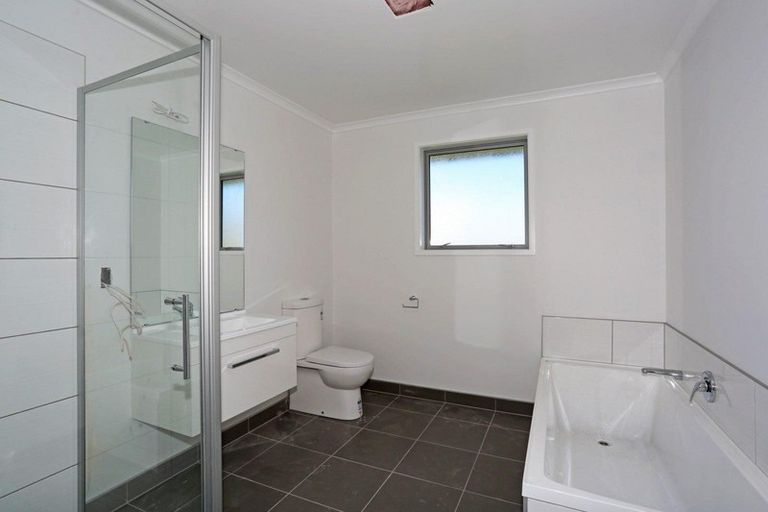 Photo of property in 17 Raki Street, Pukekohe, 2120