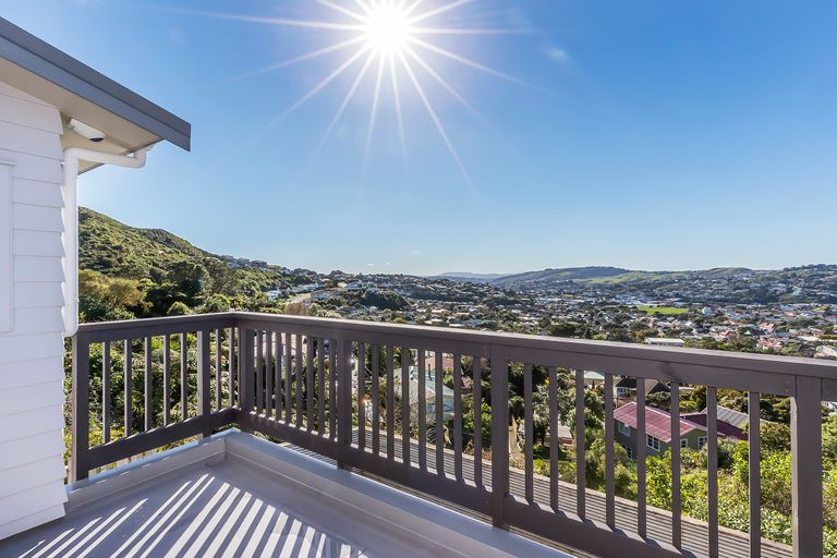 Photo of property in 7d Marjory Close, Broadmeadows, Wellington, 6035