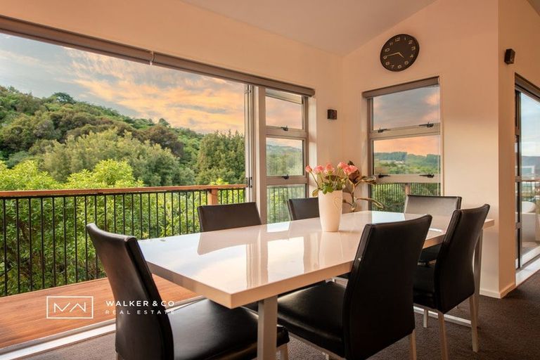 Photo of property in 20 Cosgrove Rise, Riverstone Terraces, Upper Hutt, 5018