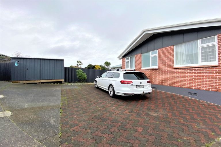 Photo of property in 115 Wallace Road, Mangere Bridge, Auckland, 2022