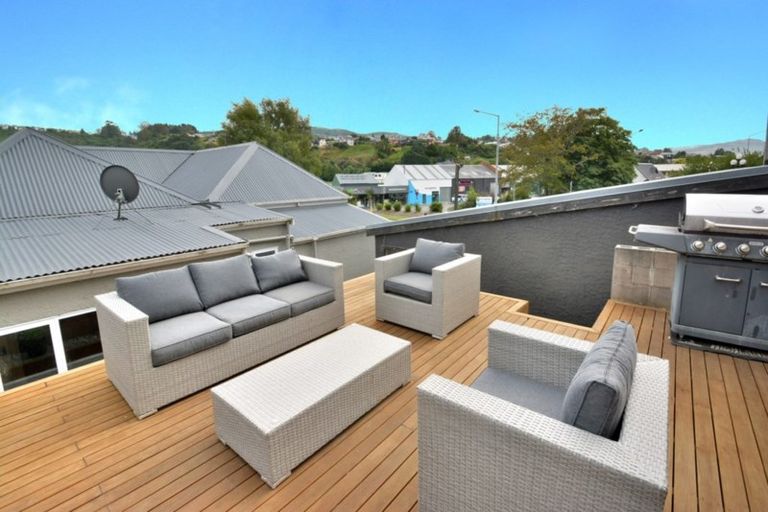 Photo of property in 121 Kaikorai Valley Road, Glenross, Dunedin, 9011