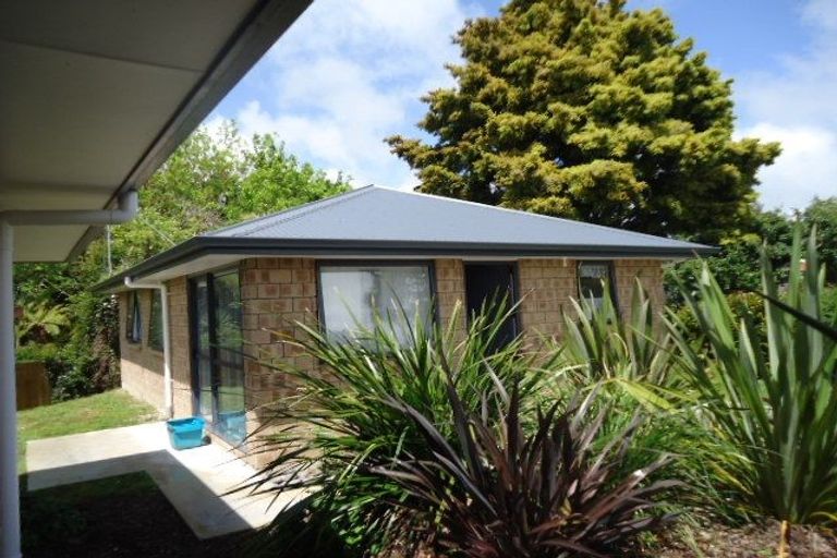 Photo of property in 1 Ansford Place, Bader, Hamilton, 3206