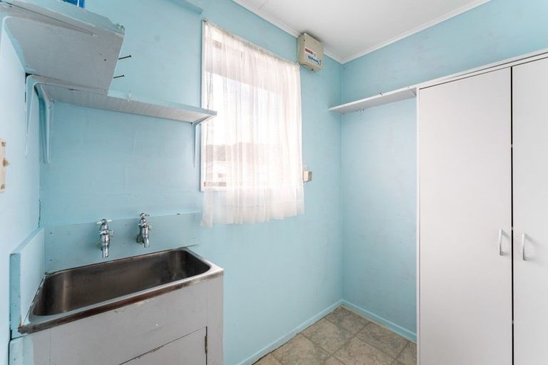 Photo of property in 4 Newburn Grove, Wainuiomata, Lower Hutt, 5014