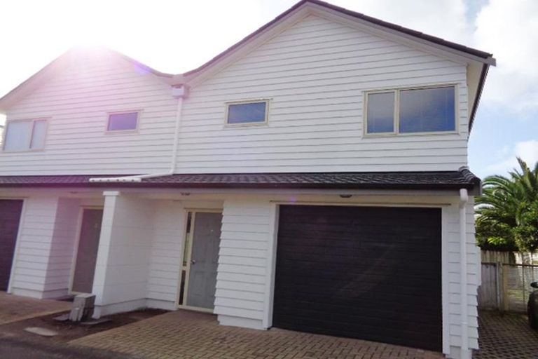 Photo of property in 8/103 Swanson Road, Henderson, Auckland, 0610