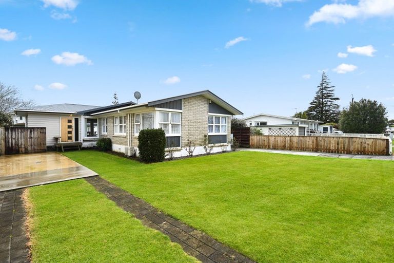 Photo of property in 69 Resthill Crescent, Glenview, Hamilton, 3206