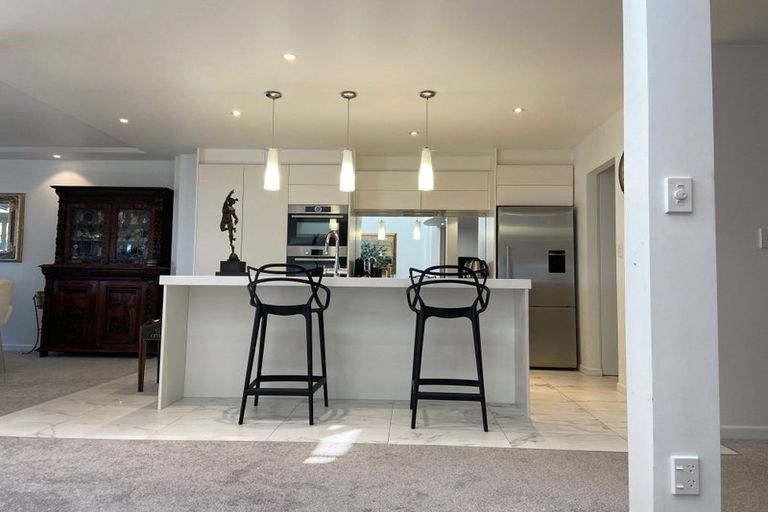 Photo of property in The Sands Apartments, 25/47 The Strand, Takapuna, Auckland, 0622