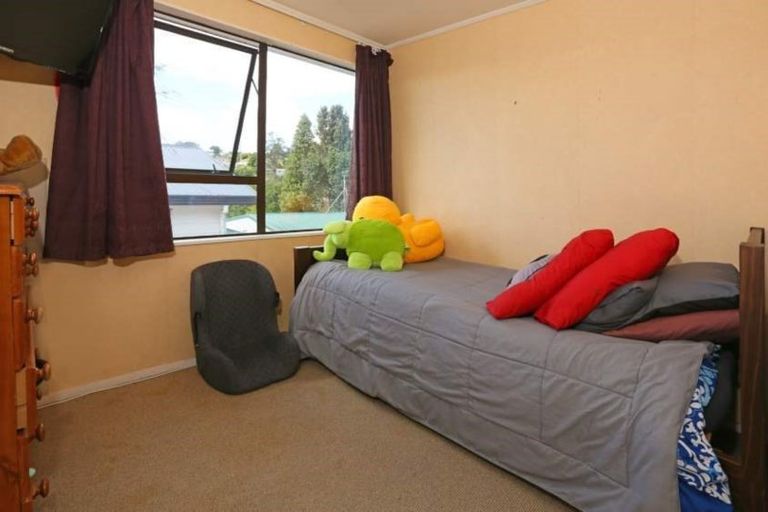 Photo of property in 188 Solar Road, Glen Eden, Auckland, 0602