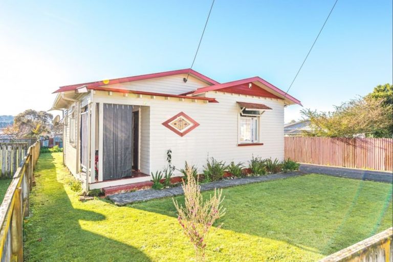 Photo of property in 8 Terrace Street, Aramoho, Whanganui, 4500