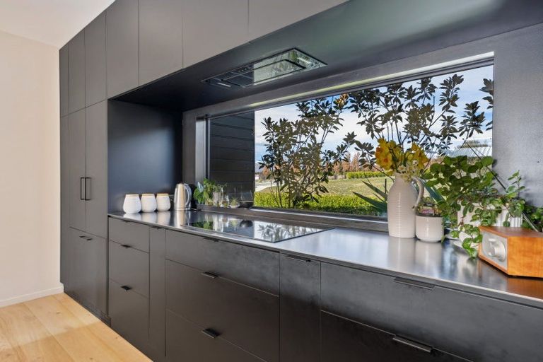 Photo of property in 4 Pounamu Avenue, Albert Town, Wanaka, 9305