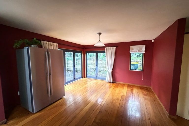 Photo of property in 49b Noeleen Street, Glenfield, Auckland, 0629