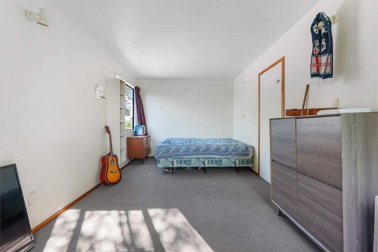 Photo of property in 3a Woodside Avenue, Northcote, Auckland, 0627