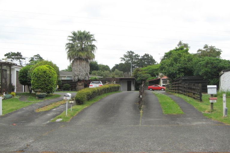 Photo of property in 2/29 Kindergarten Drive, Conifer Grove, Takanini, 2112