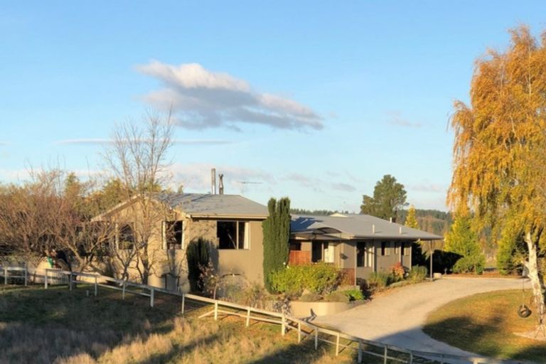 Photo of property in 324 Clyde-alexandra Road, Alexandra, 9391