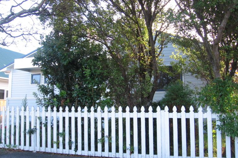 Photo of property in 55 Bristol Square, Hutt Central, Lower Hutt, 5010