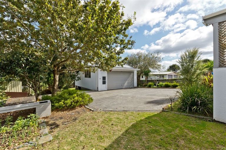 Photo of property in 738 East Coast Road, Pinehill, Auckland, 0632