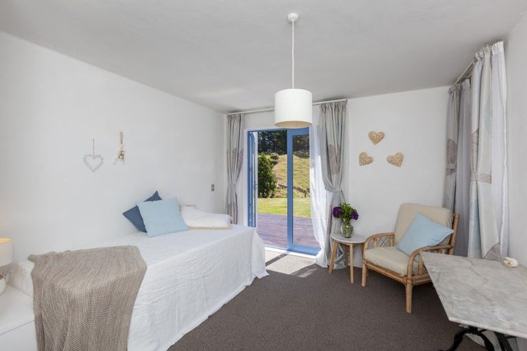 Photo of property in 105 Waterfall Road, Paraparaumu, 5032