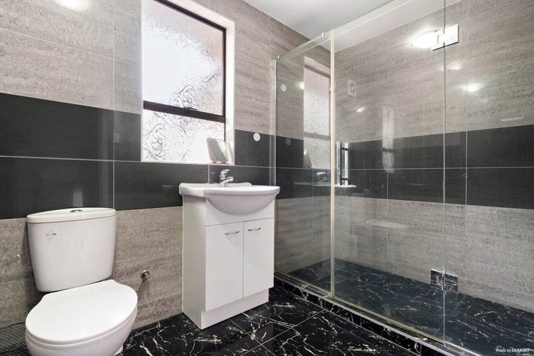 Photo of property in 102 Marne Road, Papakura, 2110