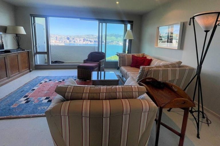 Photo of property in Beau Port Apartments, 30 The Crescent, Roseneath, Wellington, 6011