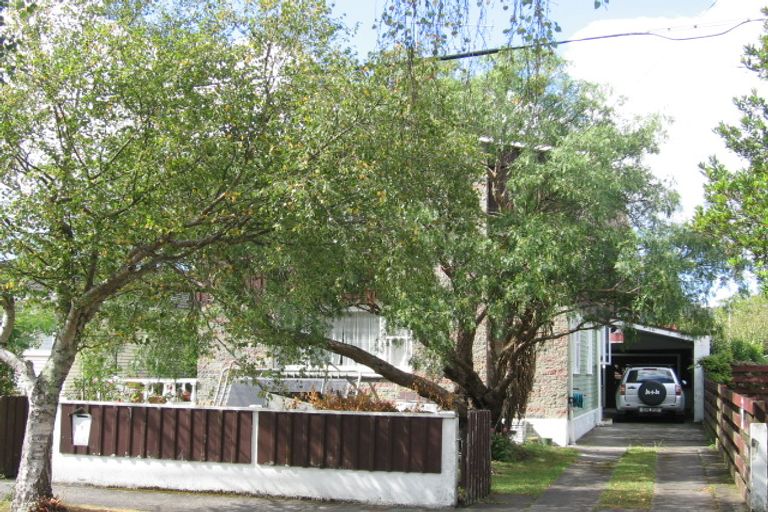 Photo of property in 6 Ross Grove, Trentham, Upper Hutt, 5018