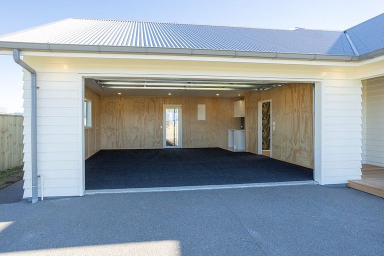 Photo of property in 181 Kupe Drive, Whitianga, 3510