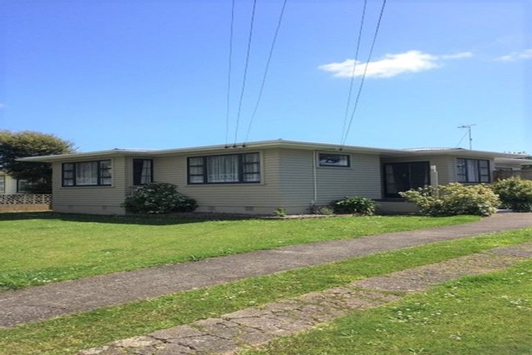Photo of property in 11 George Street, Levin, 5510