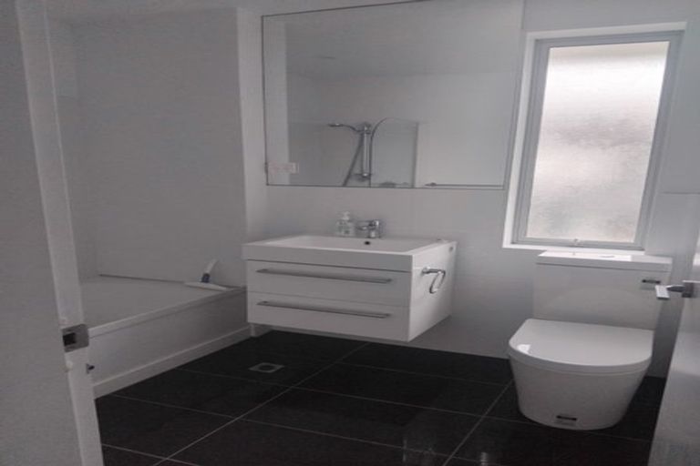 Photo of property in 10/36 Tacy Street, Kilbirnie, Wellington, 6022