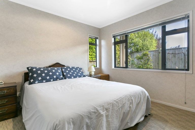 Photo of property in 2/85 Harvey Street, Waipahihi, Taupo, 3330