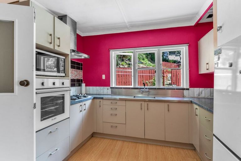 Photo of property in 28 Richmond Avenue, Karori, Wellington, 6012