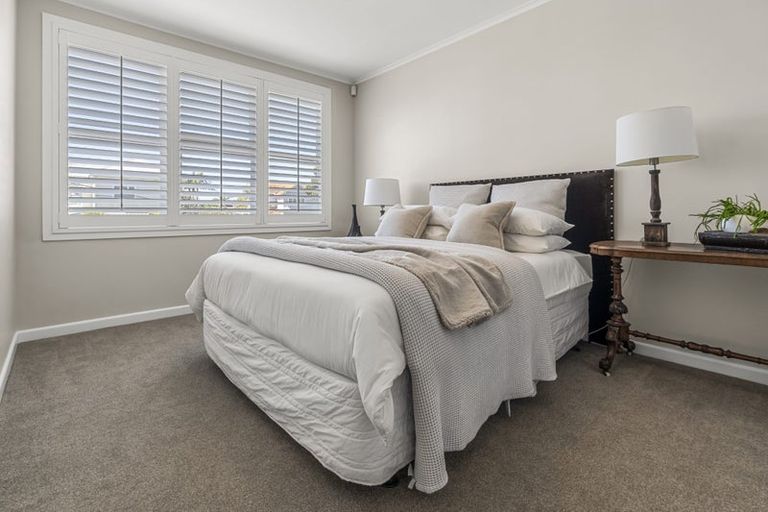 Photo of property in 6 Takarunga Road, Devonport, Auckland, 0624