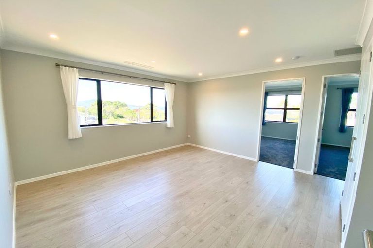 Photo of property in 42 Montgomery Avenue, Belmont, Auckland, 0622