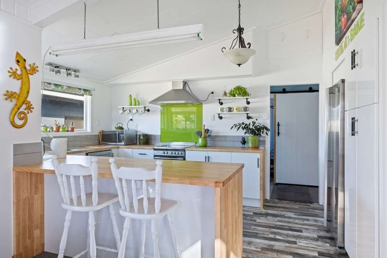 Photo of property in 5 Glanville Road, Stratford, 4332