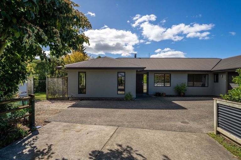 Photo of property in 8a Angus Place, Wakefield, 7025