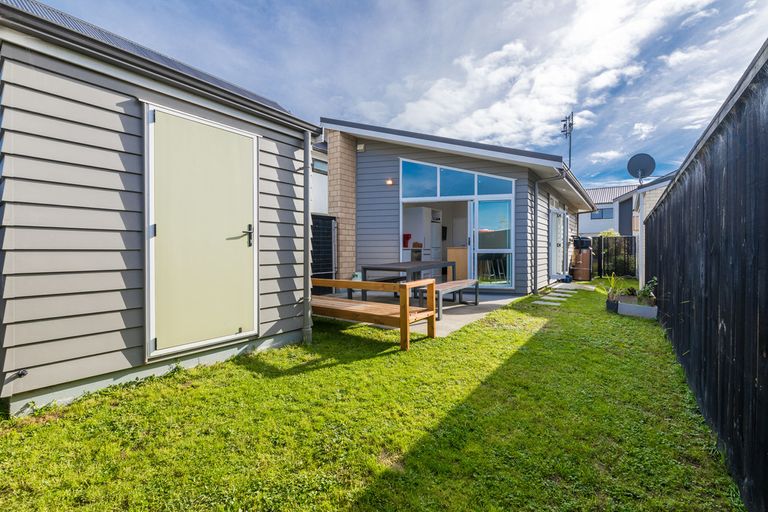 Photo of property in 7 Teal Way, Hobsonville, Auckland, 0616